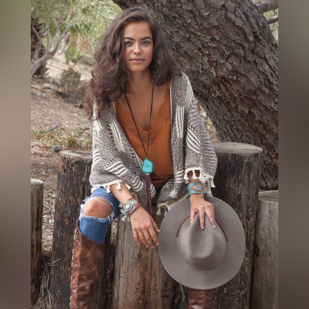 Anthropologie Open knit wrap with tassels poncho cardigan hippy boho top OS